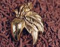 Broche cabosse en or fin n6 Broche cabosse en or fin n6