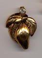 Broche cabosse en or fin n12 Broche cabosse en or fin n12