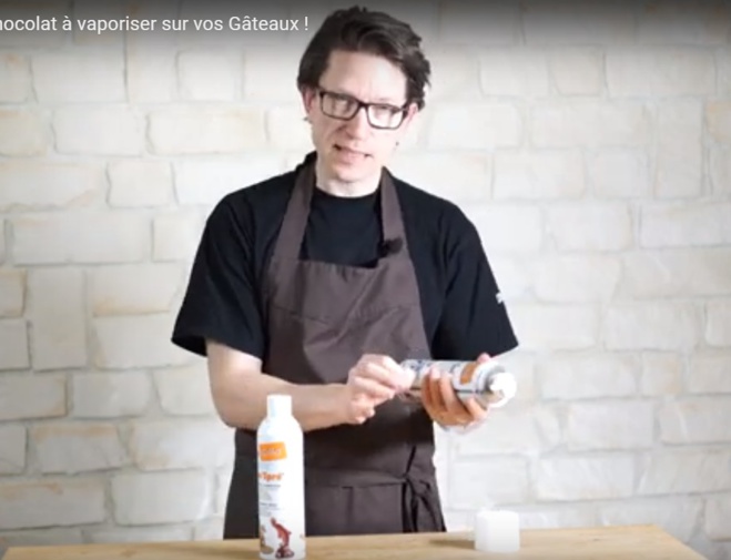 Wouaah, des Sprays chocolat à vaporiser sur vos Gâteaux©ChocoClic.com Wouaah, des Sprays chocolat à vaporiser sur vos Gâteaux©ChocoClic.com