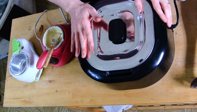 Découvrez les tempéreuses pour faire fondre le chocolat©ChocoClic.com Découvrez les tempéreuses pour faire fondre le chocolat©ChocoClic.com