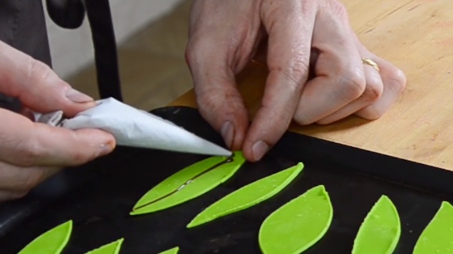 Les techniques du Sapin design de Noël en chocolat©ChocoClic.com Les techniques du Sapin design de Noël en chocolat©ChocoClic.com