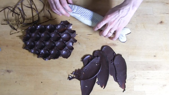 Construction d'une présentation avec un poisson en chocolat©ChocoClic.com Construction d'une présentation avec un poisson en chocolat©ChocoClic.com