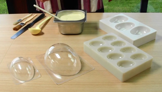 Comment créer le corps d'un personnage en chocolat©ChocoClic.com Comment créer le corps d'un personnage en chocolat©ChocoClic.com