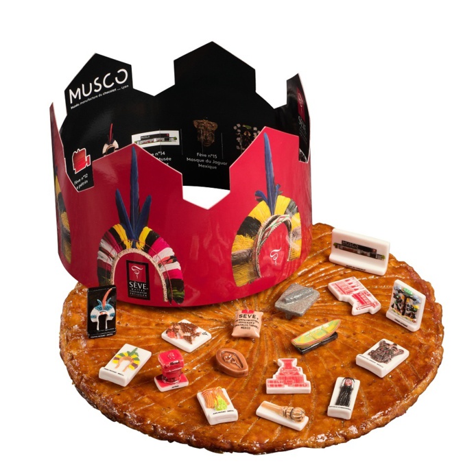 Galette de roi avec couronne Galette de roi avec couronne