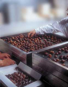 Un livre unique et somptueux sur le marron glacé Un livre unique et somptueux sur le marron glacé