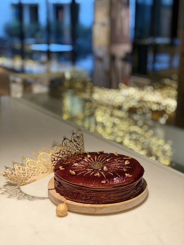 La galette des rois du Lutetia Paris Rive Gauche : "111 nuances de noisettes", imaginée par le Chef Pâtissier Nicolas Guercio La galette des rois du Lutetia Paris Rive Gauche : "111 nuances de noisettes", imaginée par le Chef Pâtissier Nicolas Guercio