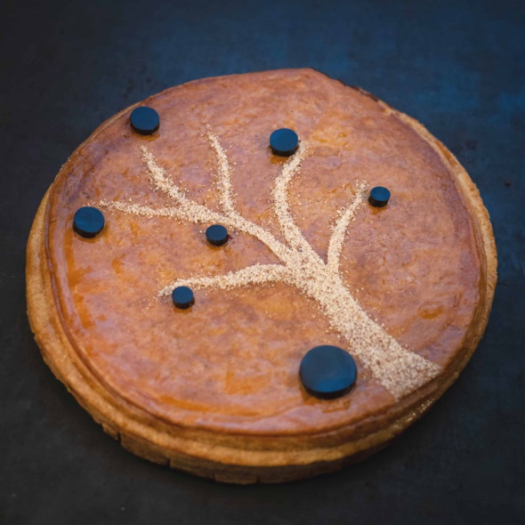 La fameuse Galette des Rois myrtille et noix de Grenoble de Pierre Chauvet La fameuse Galette des Rois myrtille et noix de Grenoble de Pierre Chauvet