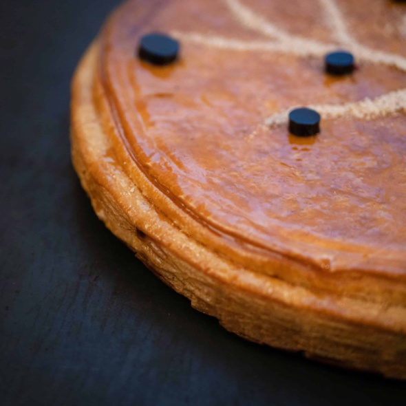 La fameuse Galette des Rois myrtille et noix de Grenoble de Pierre Chauvet La fameuse Galette des Rois myrtille et noix de Grenoble de Pierre Chauvet