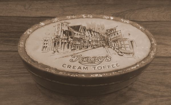 Boite de Toffee à la crème de Terry's Chocolate© National Trust Images  Karen Sheard