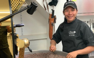 Un indigène Arhuacos en stage à la chocolaterie Hasnaâ