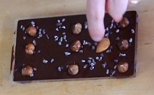 La technique pour faire une tablette de chocolat