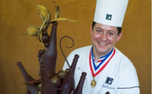 Olivier Bajard , Mof chocolatier et auteur à succès de livres de desserts