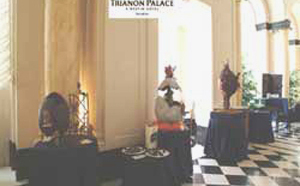 Exposition des Œufs Royaux du 5 au 18 avril 2004 dans la galerie de l’hôtel Trianon Palace