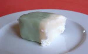 Pâte d'amandes aux Pamplemousses