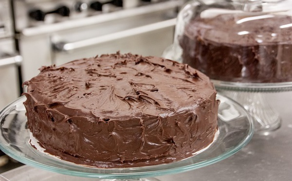 Recette de Glaçage chocolat blanc, noir et lait