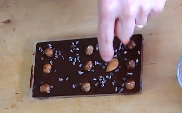 La technique pour faire une tablette de chocolat