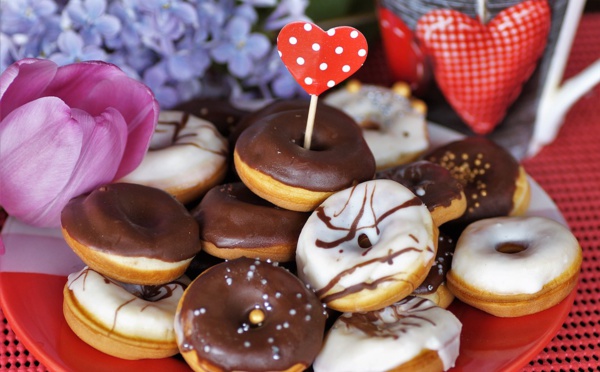 Recette de donuts au chocolat à base de levure de boulanger