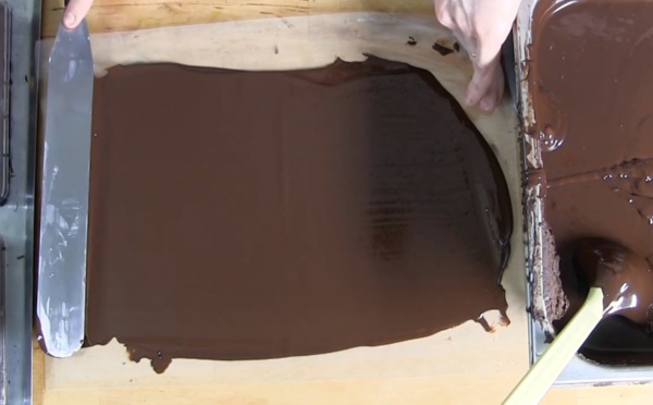 Réaliser des couvercles en chocolats pour vos coffrets