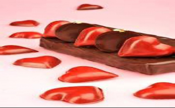 Sensuelles, gaies et glamour, les créations Christophe Roussel célèbrent l’amour