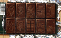 Lancement du timbre chocolat par la Poste