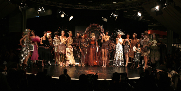 Final du défilé - Défilé du 13ème Salon du Chocolat 2007