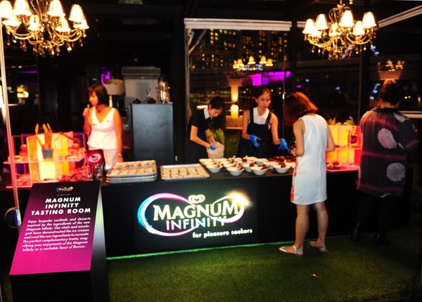 Magnum Infinity Tasting Room-1©