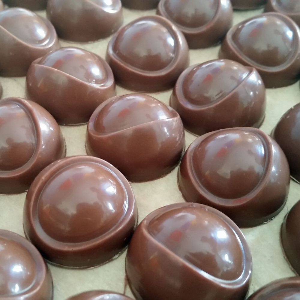 Fifth Dimension Chocolates filled chocolates apple _ calvados caramel New York©